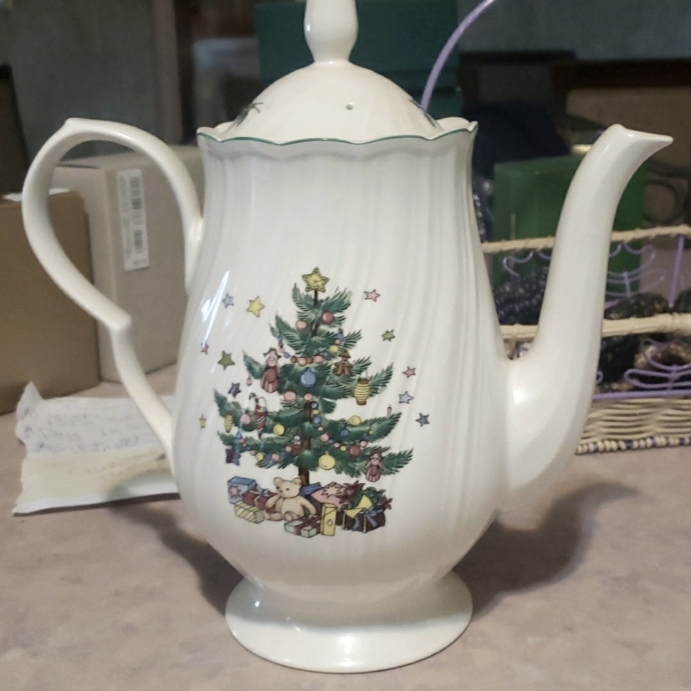 Nikko tea pot.
